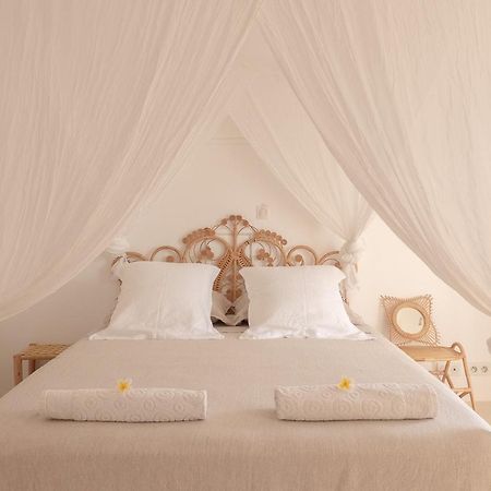 La Kazaka Terre Sainte Bed and Breakfast Buitenkant foto